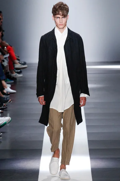 Look 24